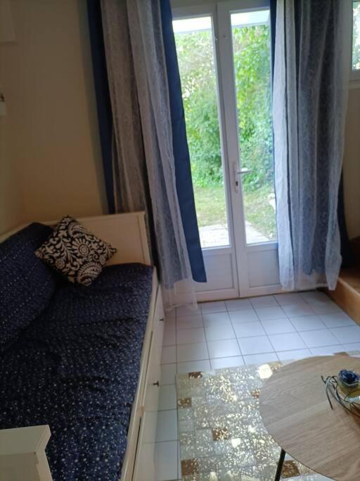 Agreable Et Paisible Studio Franqueville-Saint-Pierre Exteriör bild
